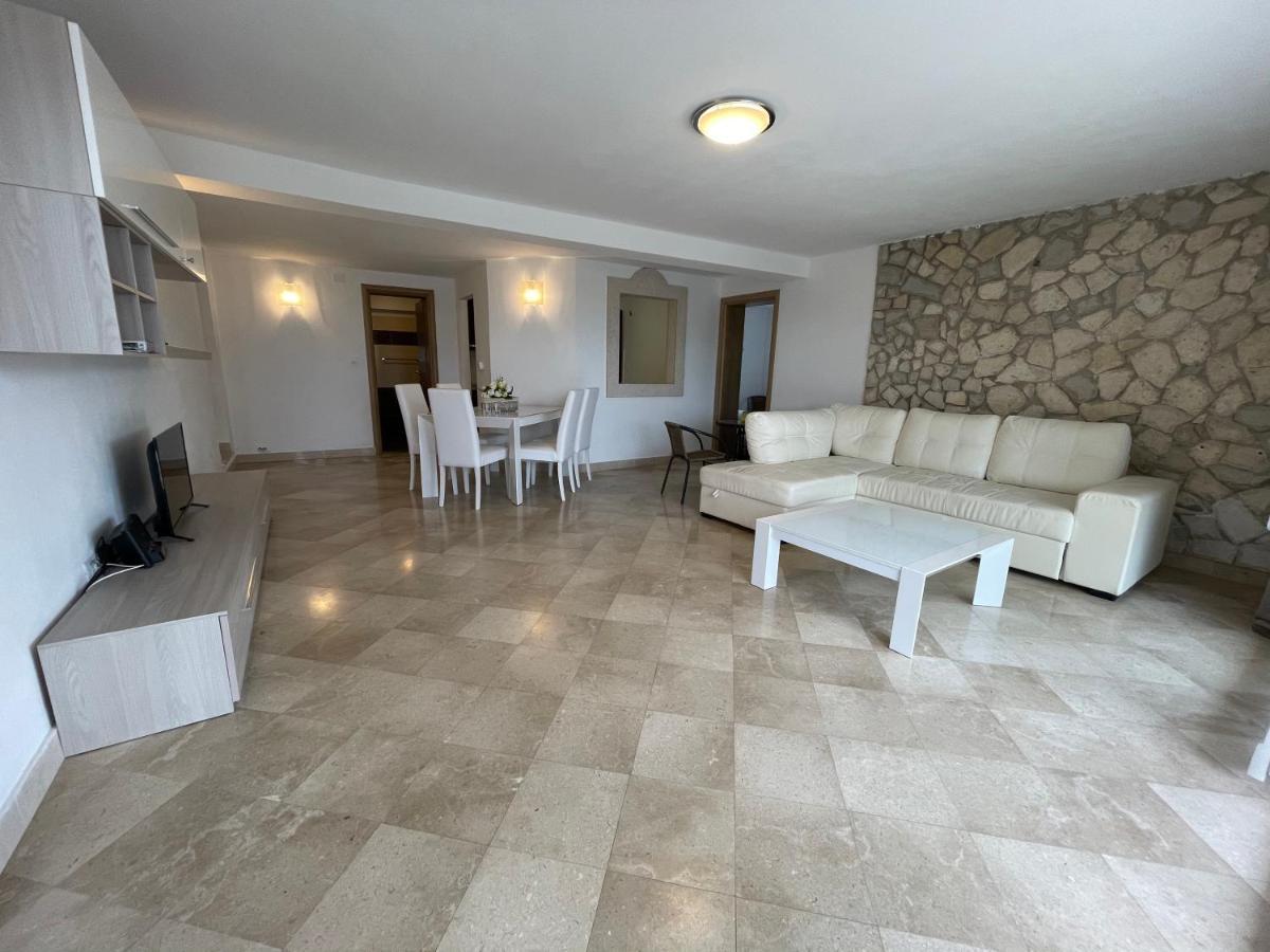 Villa Cube Premantura Buitenkant foto
